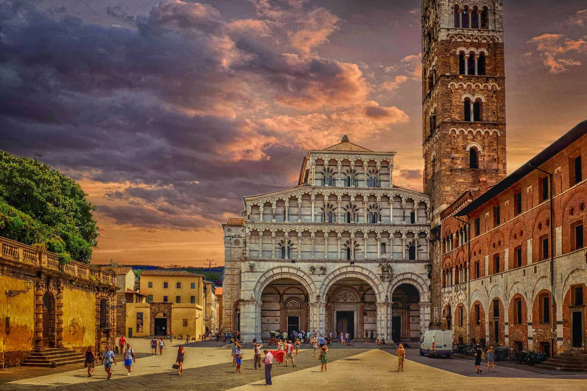 photo of the saint martin cathedral in lucca italy
