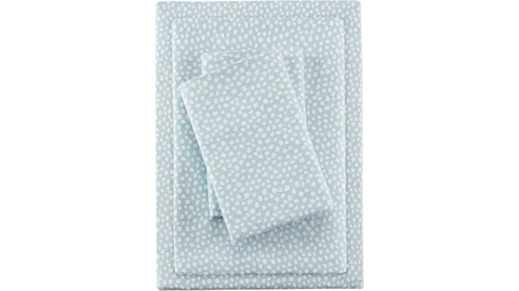 10 Best Flannel Sheets on Amazon That Will Keep You Cozy All Winter 4 aqua dots flannel sheets